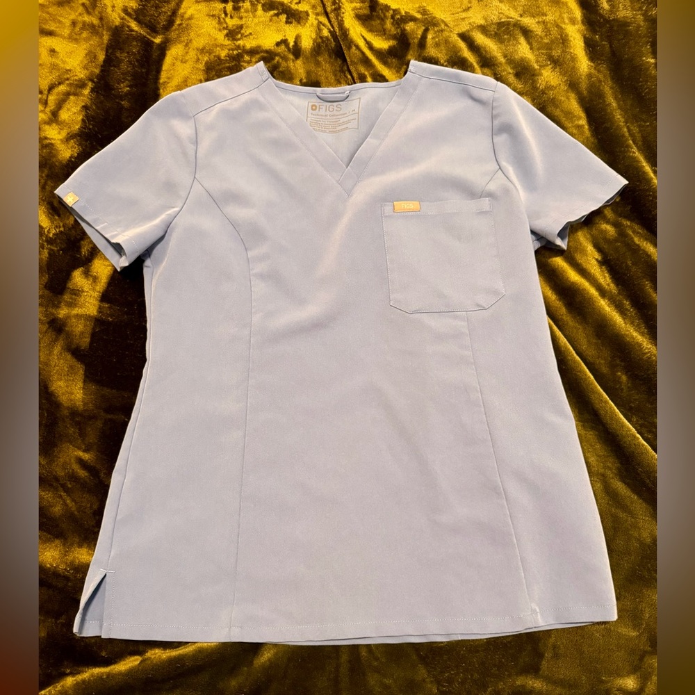 Slim Catarina One-Pocket Scrub Top™